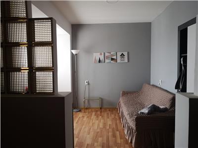 Apartament 2 camere,la mansarda ,mobilat si utilat,zona Zamca