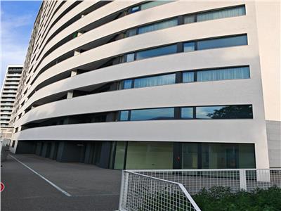 Spatiu Comercial de Vanzare  150 mp + 3 locuri de parcare Avanera