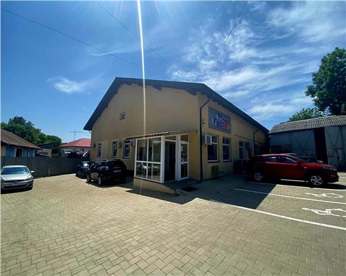 Spatiu comercial de inchiriat, 480 mp, mansarda, in centrul Sucevei