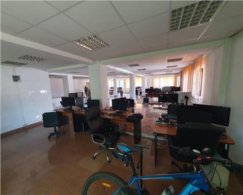 Spatiu de birouri de inchiriat, 250 mp, open space, Obcini
