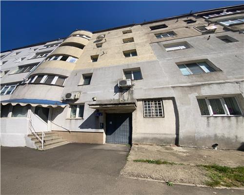 Apartament 3 camere de inchiriat